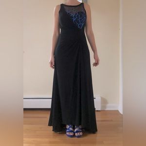 Gorgeous Made in Italy Gown - Vivien Luxury https://www.vivienluxury.com